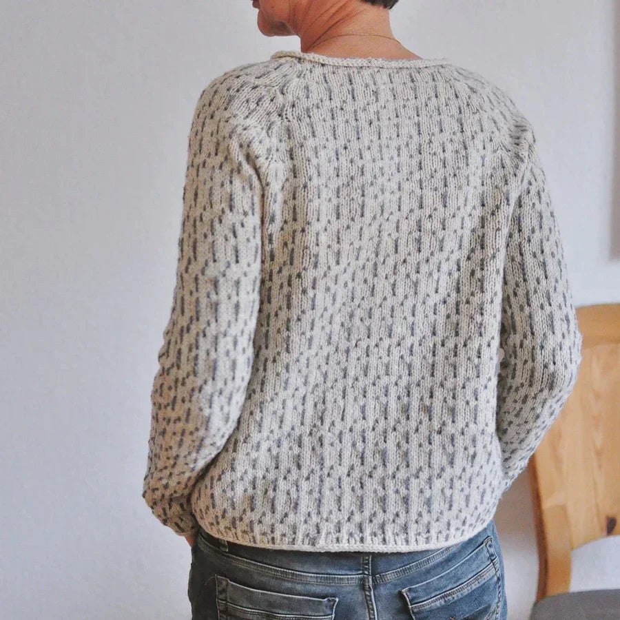 Victoria | Elegant Gray Sweater