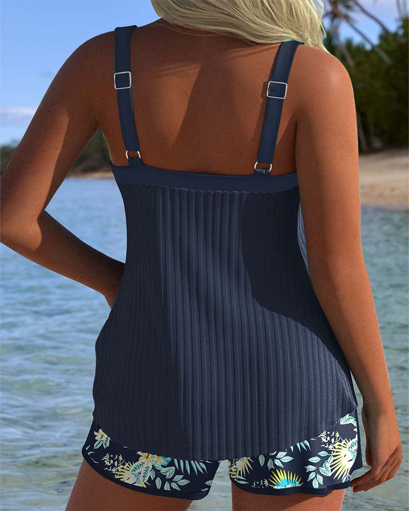 Liveli® | Gestreifter Tankini mit zweiteiligen Strandshorts