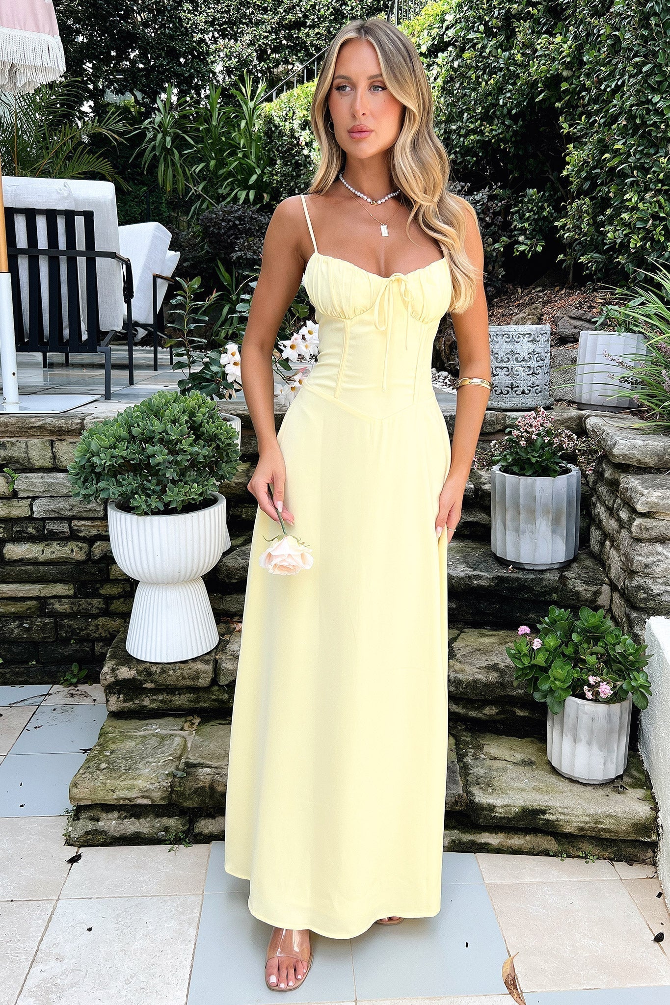 Corina™ | Mouwloze Maxi-jurk met Vetersluiting