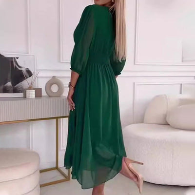 Lunessa | Luftiges Kleid mit V-Ausschnitt 