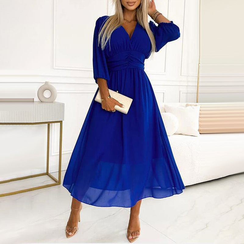 Lunessa | Luftiges Kleid mit V-Ausschnitt 