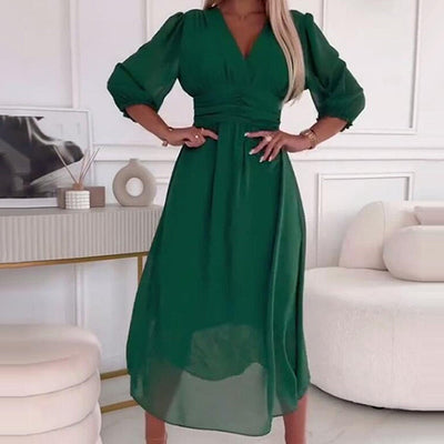 Lunessa | Luftiges Kleid mit V-Ausschnitt 
